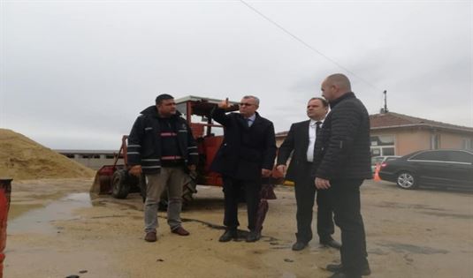 Belediye Başkanı Mustafa Helvacıoğlu'ndan Asfalt Şantiyesi'ne Ziyaret